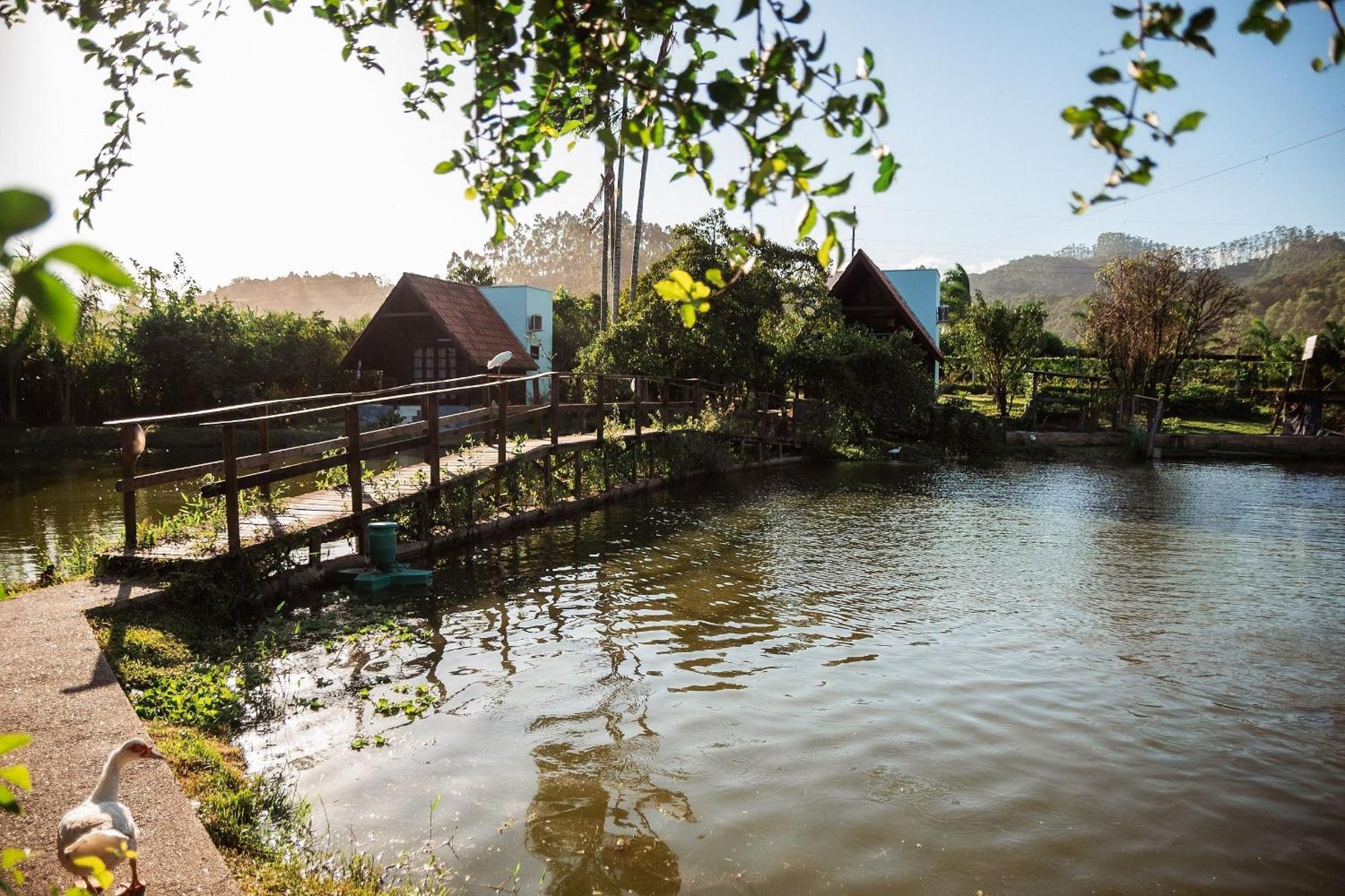 Pousada Sestrem - Sao Joao Batista - Sc Exteriör bild